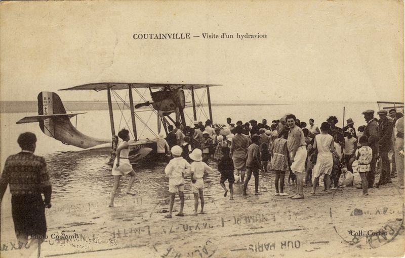 L'avion sur la plage